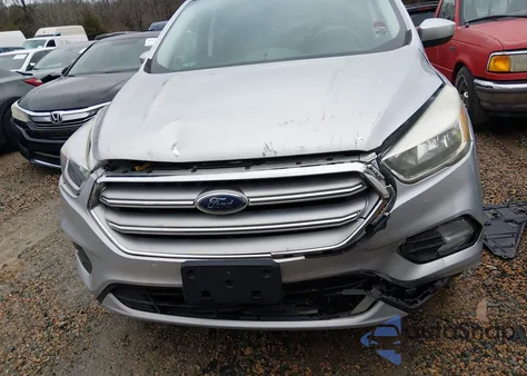 2017 Ford Escape Se из США, поврежденный, VIN 1FMCU9GD0HUB93698